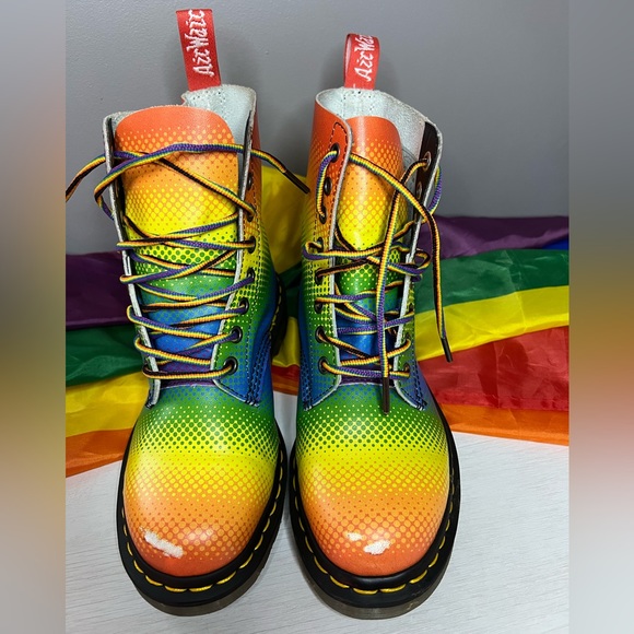 Dr. Martens Shoes Dr Martens Pride Rainbow Lgbtqia Boots 7 37
